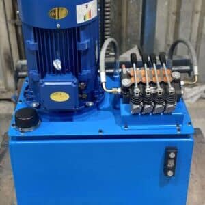 یونیت هیدرولیک SHP80 با شیر دستی چهار دسته و پمپ دبی 27 لیتر مناسب برای کاربردهای صنعتی سنگین