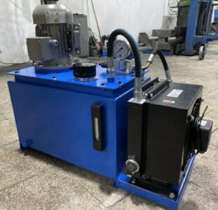 مخزن هیدرولیک SHP50 1 یونیت هیدرولیک SHP50 با مخزن 50 لیتری و پمپ دندهای با سیستم خنککن مناسب صنایع سنگین