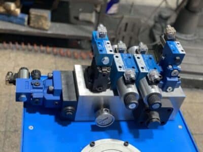 مخزن هیدرولیک SHP250 با ظرفیت 250 لیتر برای سیستم‌های بزرگ صنعتی