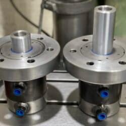 جک هیدرولیک طراحی و ساخته شده در مجموعه مهندسی سیالات سماهیدرو