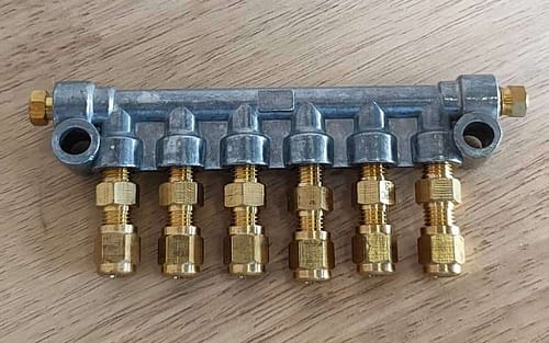 مقسم 6 راهی سوپاپ‌دار